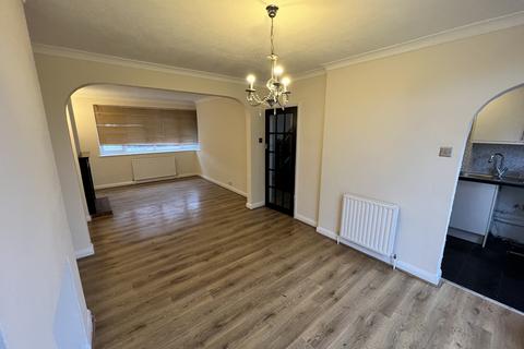 3 bedroom semi-detached house to rent, Orpington BR6