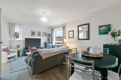 40 Carleton Gate, Giffnock, Glasgow, G46 6NU