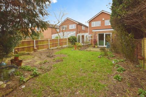 4 bedroom link detached house for sale, Stoneleigh Avenue, Sale, Greater Manchester, M33