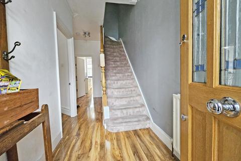 4 bedroom terraced house to rent, Auckland Road,  Ilford, IG1