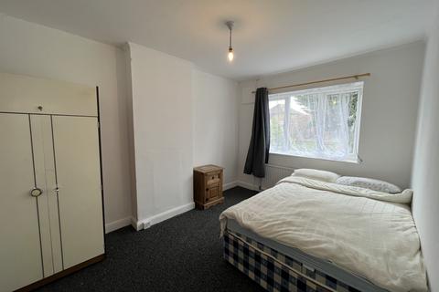 undefined, 107 Farley Hill, Luton LU1