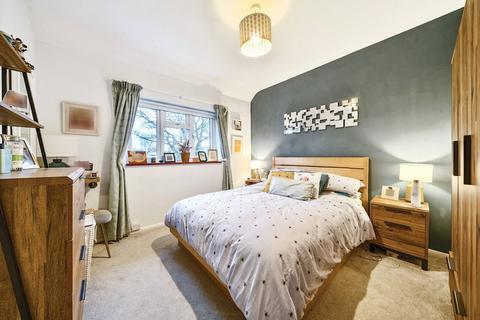 35 Binscombe Crescent, Godalming, GU7 3RA
