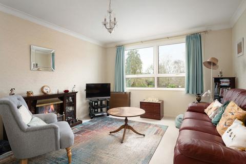 2 bedroom flat for sale, Meadow Road, Henley-on-Thames RG9