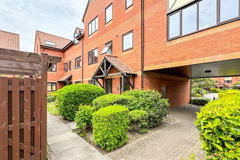 1 bedroom flat for sale, Napier Court, Gefle Close, Bristol, BS1 6XY