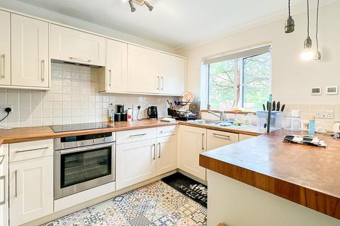 1 bedroom flat for sale, Napier Court, Gefle Close, Bristol, BS1 6XY