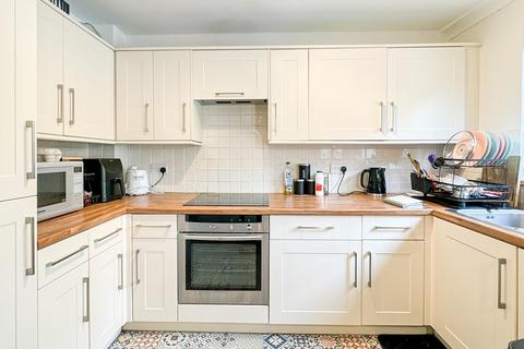 1 bedroom flat for sale, Napier Court, Gefle Close, Bristol, BS1 6XY