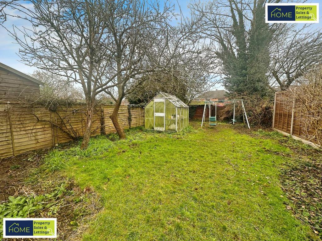 22 Ferndale Road, West Knighton, Leicester, LE2 6 G