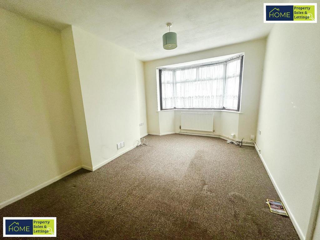 22 Ferndale Road, West Knighton, Leicester, LE2 6 G