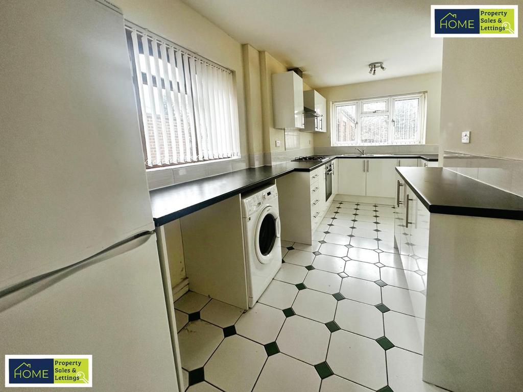 22 Ferndale Road, West Knighton, Leicester, LE2 6 G