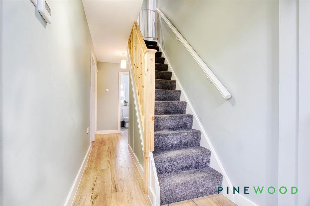 Hallway / stairs