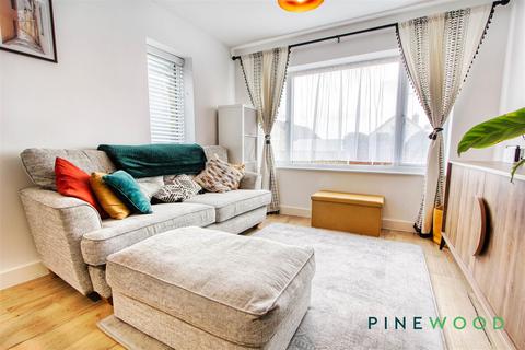 undefined, Cavell Drive, Chesterfield S45