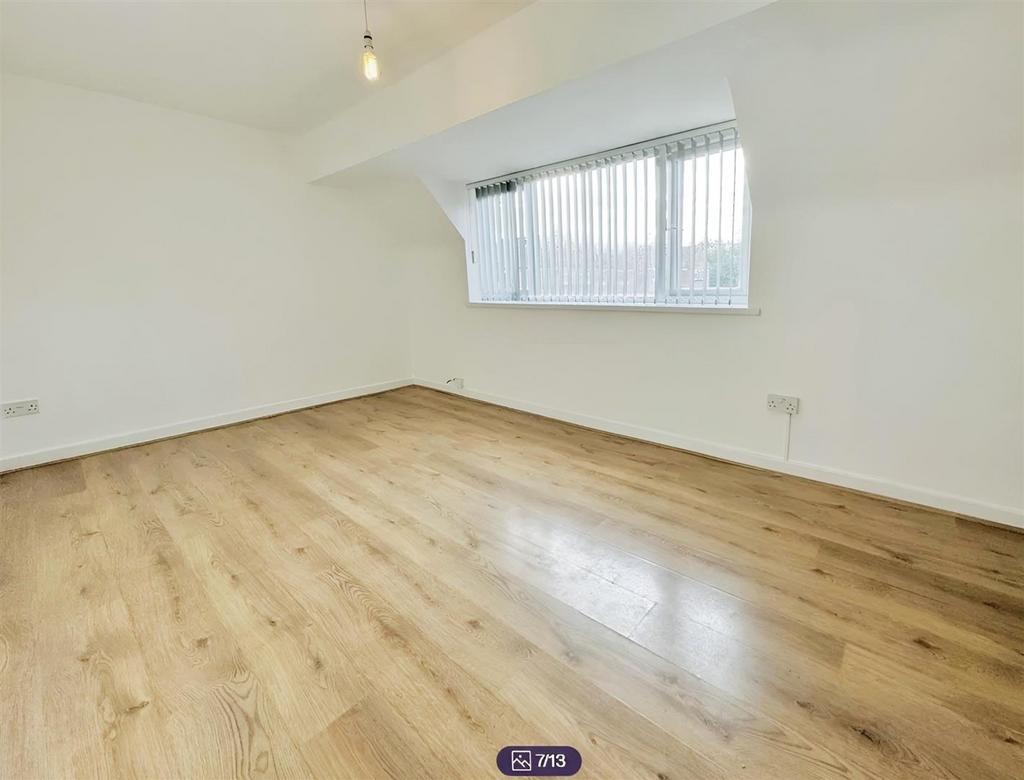 836a3757-BEDROOM 201.jpg
