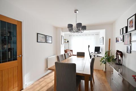 59 Aldsworth Close, Fairford, GL7 4LB