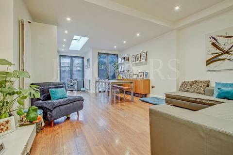 23 Verney Street, London, NW10 0AY