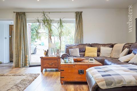 12 Lancaster Close, Old Catton, Norwich, NR6 7BD