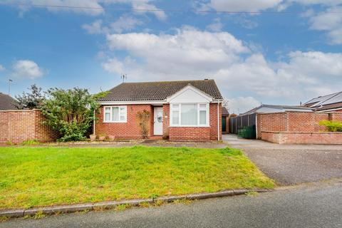 3 bedroom detached bungalow for sale, Blackbird Close, Bradwell