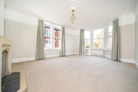 4 bedroom house to rent, Clevedon Road, Twickenham TW1