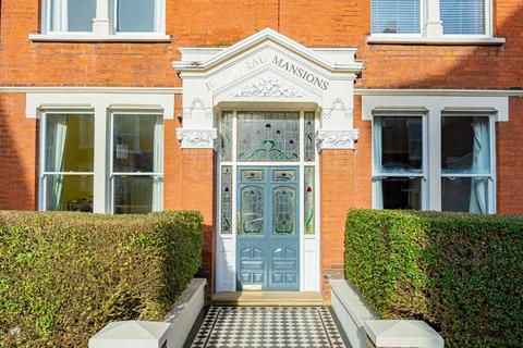 undefined, Clevedon Road, Twickenham TW1