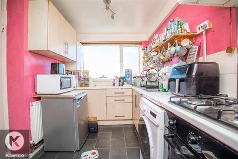 2 bedroom flat for sale, Coventry Road, Birmingham B26