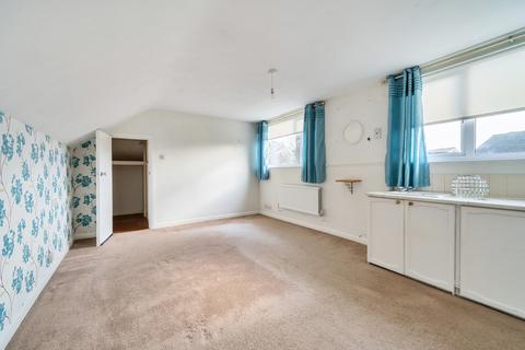 4 bedroom bungalow for sale, City Road, Tilehurst, Reading