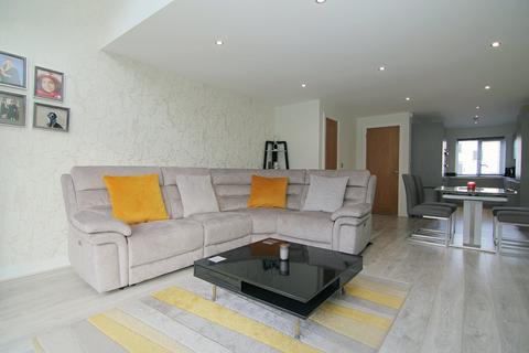 4 Delf Hill Close, Low Moor, Bradford, BD12 0AJ