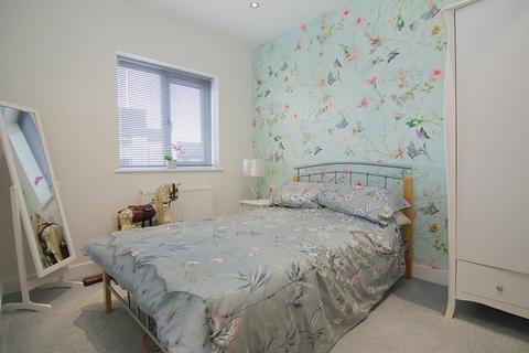 4 Delf Hill Close, Low Moor, Bradford, BD12 0AJ