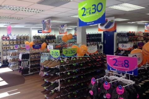 Retail property (high street) to rent, Pebble Lane, Wellingborough, NN8 1AS