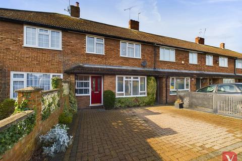 4 bedroom terraced house for sale, Byron Road, Luton LU4