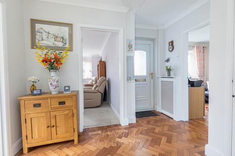 29 Perryfield Road, Crawley, RH11 8AA