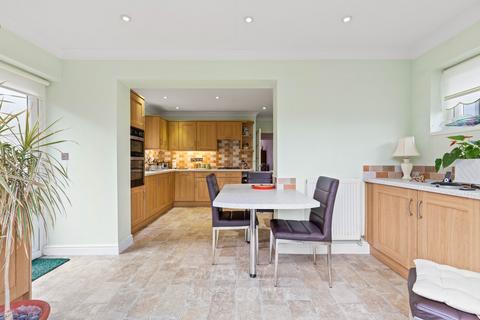 29 Perryfield Road, Crawley, RH11 8AA