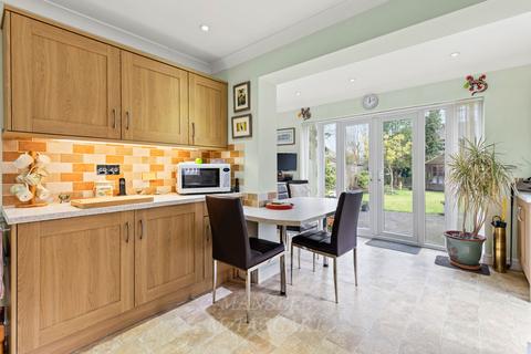 29 Perryfield Road, Crawley, RH11 8AA