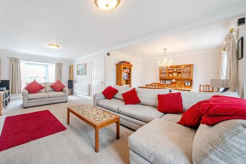 5 Aldbourne Drive, Bognor Regis, PO21 4NE
