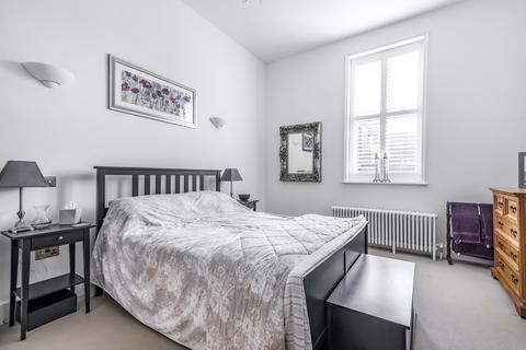 3 bedroom apartment for sale, Parade Ground Path, London