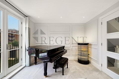 undefined, Sassoon Drive, Barnet, EN4