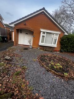 2 bedroom bungalow to rent, Church Road, Webheath B97