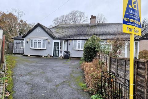 3 bedroom bungalow for sale, Chatsworth Avenue, Bromley, BR1