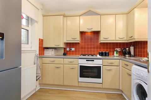 2 bedroom ground floor flat for sale, 69 Burnvale, Livingston, EH54 6DH