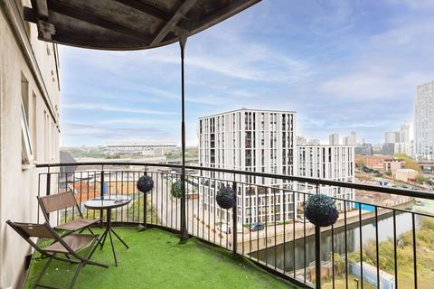 1 bedroom flat for sale, High Street, Stratford, London, E15