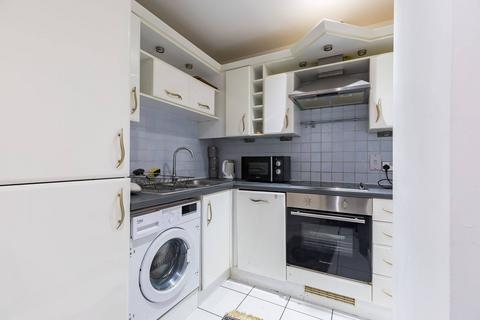 1 bedroom flat for sale, High Street, Stratford, London, E15