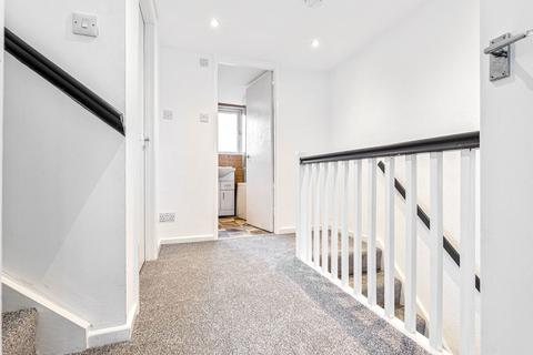 6 Briar Road, Leicester, LE5 2HA