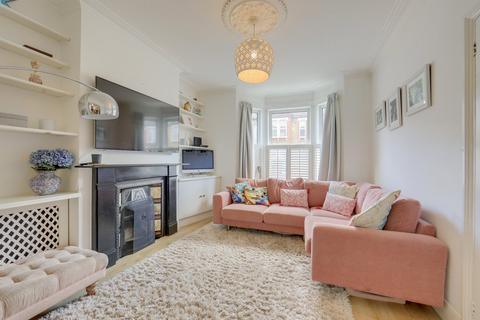 4 bedroom terraced house to rent, Fernbrook Road, Hither Green , London, SE13