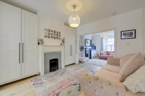 4 bedroom terraced house to rent, Fernbrook Road, Hither Green , London, SE13