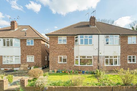 2 bedroom maisonette for sale, Henley Close, Isleworth TW7