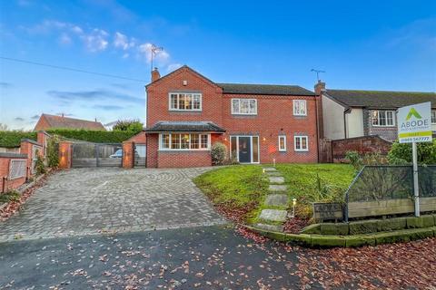 4 bedroom detached house to rent, Cook Lane, Ashbourne DE6