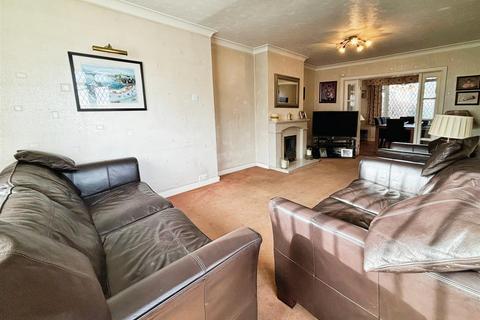 3 bedroom semi-detached house for sale, Moorside Gardens, Bradford BD2