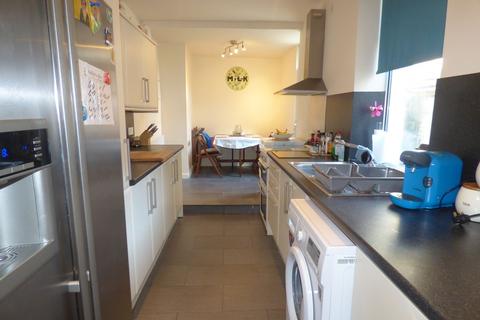 3 bedroom terraced house to rent, Oxford Street, Pontycymer, Bridgend. CF32 8DF