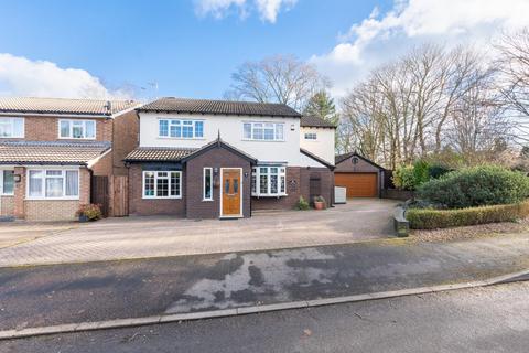 5 bedroom detached house for sale, Dodd Avenue, Warwick