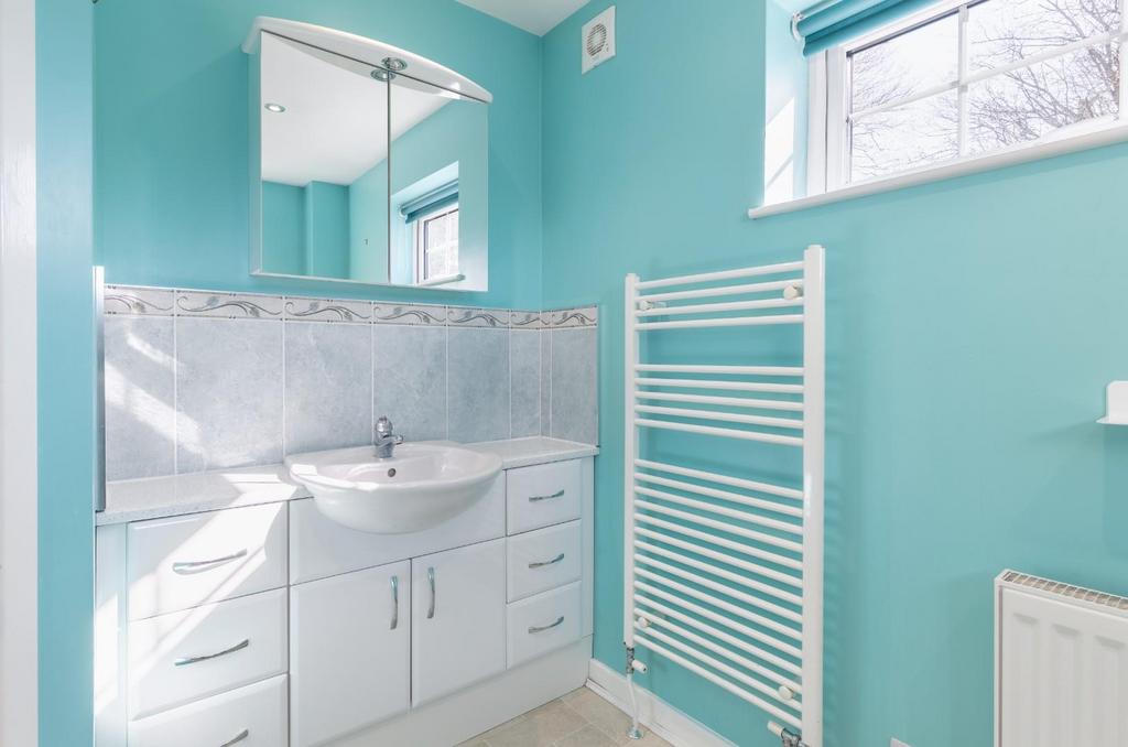 Bathroom-3.jpg