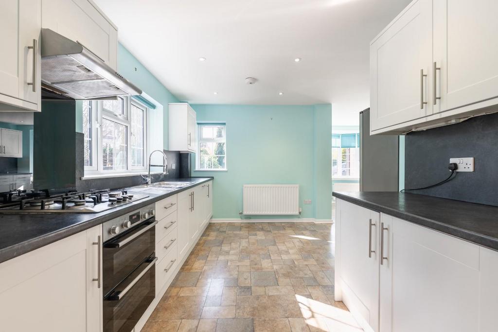 Kitchen-4.jpg