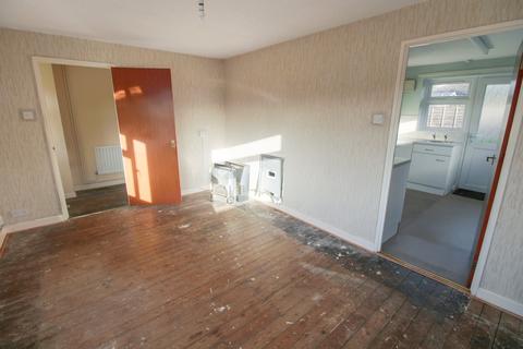 2 bedroom bungalow for sale, Lawnside, Biggleswade, SG18